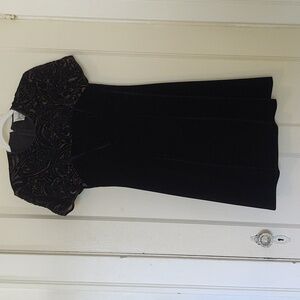Vintage Jeffrey & Dara Evenings by Tom Barra  Beaded Velvet Formal Dress Sz 6P